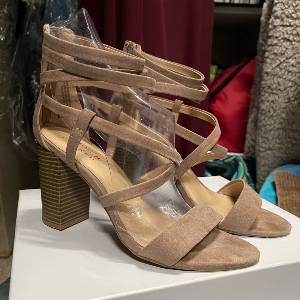 Lauren Conrad Nude strapped heels